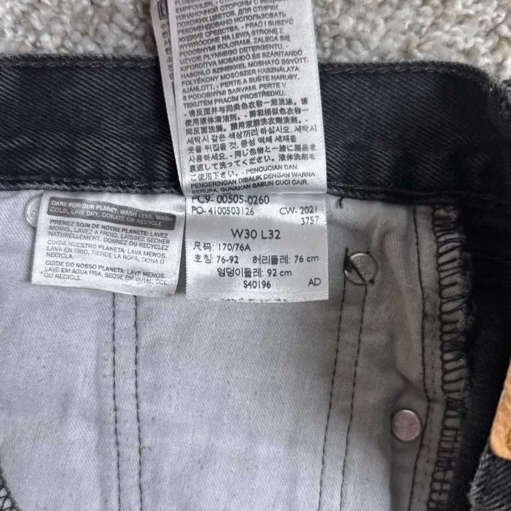 Levis 505 Jeans Mens 30x32 Black Straight Leg Denim Classic Workwear Casual